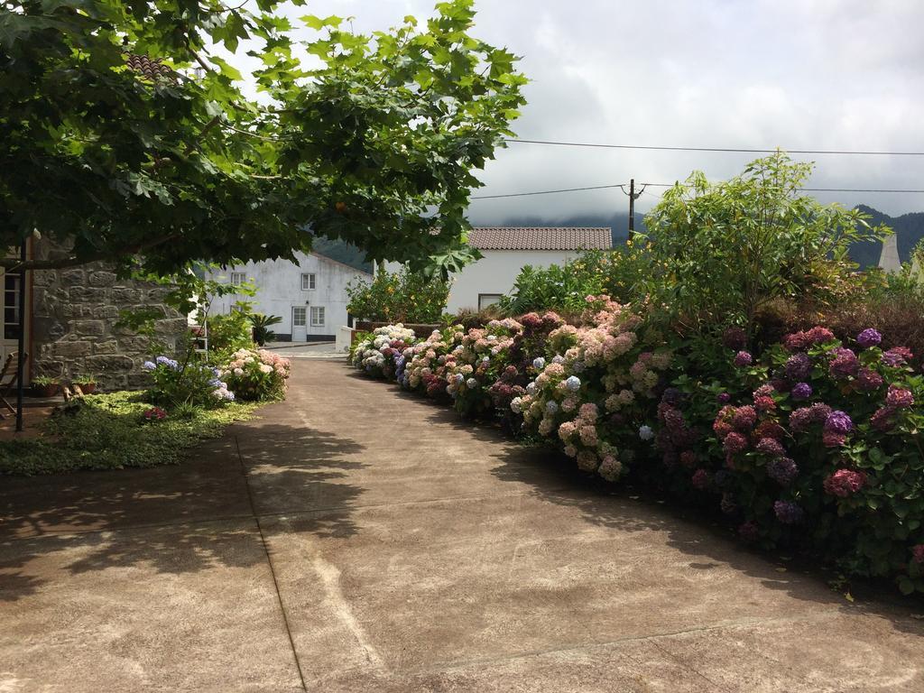 Casa Dos Platanos-Family Home Sete Cidades Bilik gambar